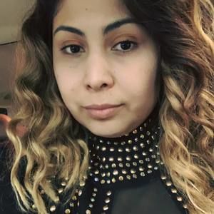 Meet your Posher, Alma